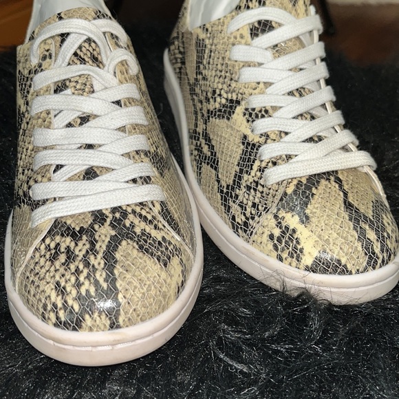 Schutz Leather Sneakers - Picture 7 of 9